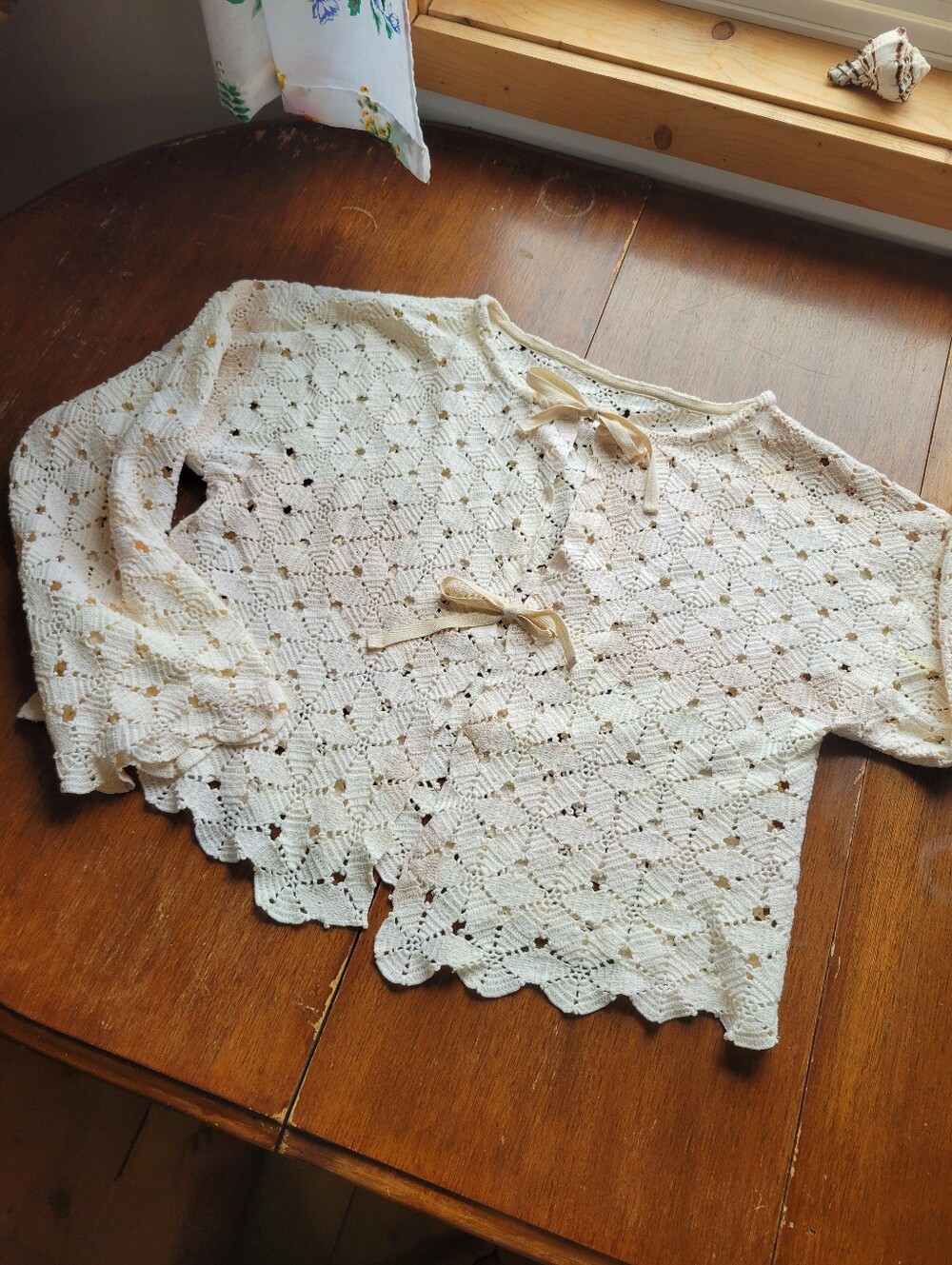 Upcycled Vintage Crochet Tablecloth Tie-Front Sweater Cardigan - Cream L • XL - Picture 5 of 10